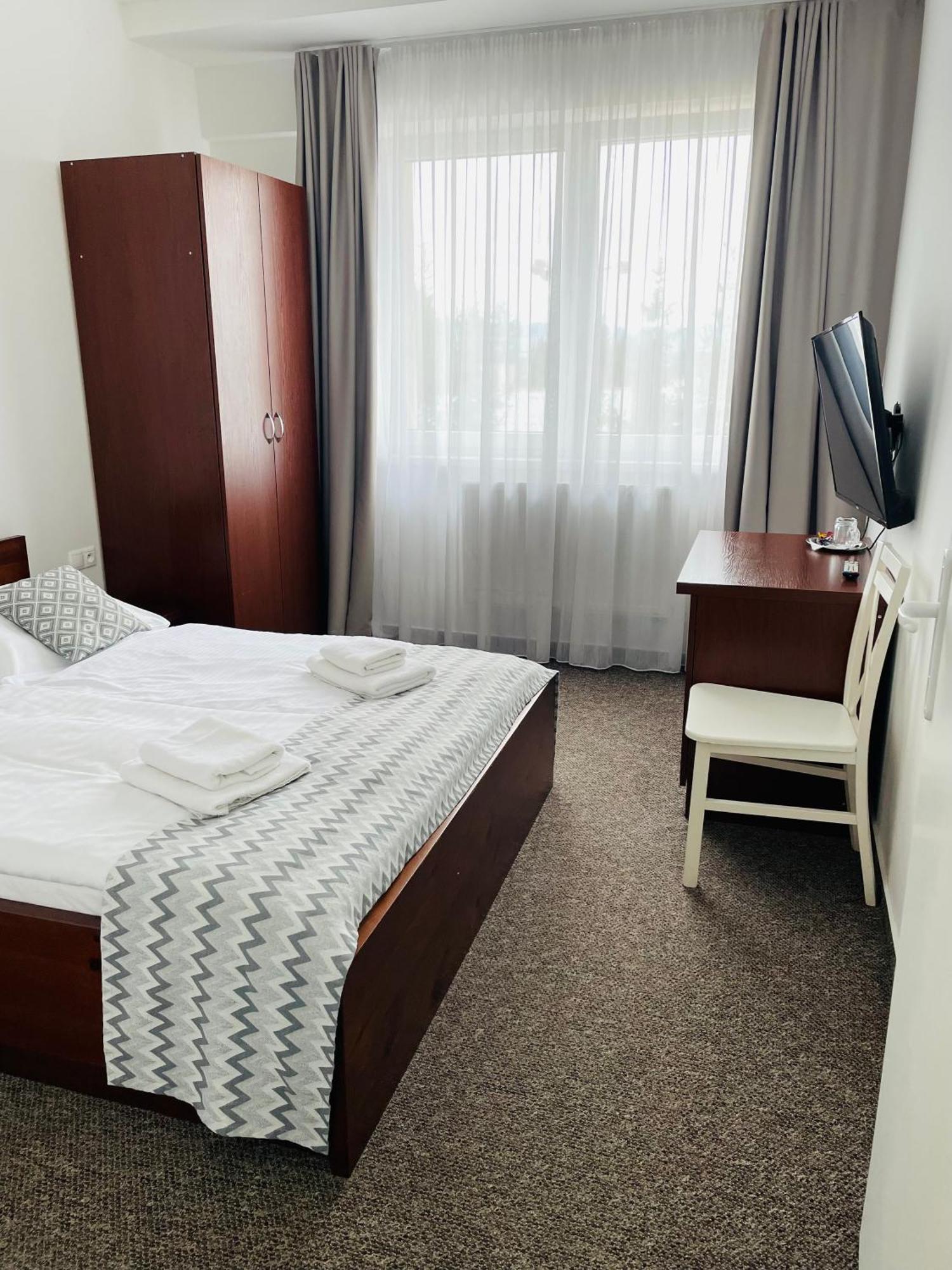 Hotel Slanica Наместово Екстер'єр фото