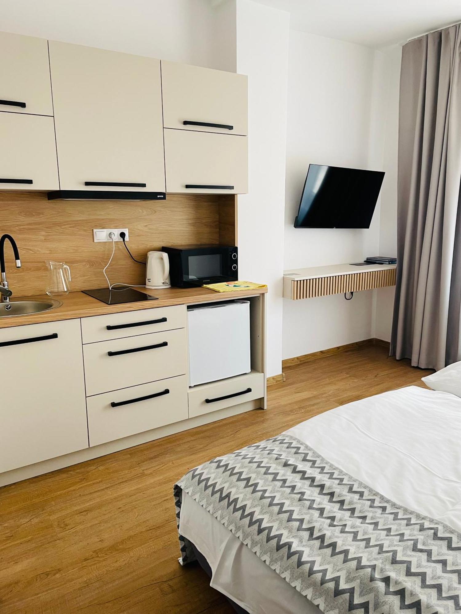 Hotel Slanica Наместово Екстер'єр фото
